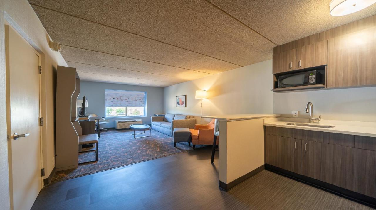 Holiday Inn Cleveland - South Independence By Ihg Exterior foto