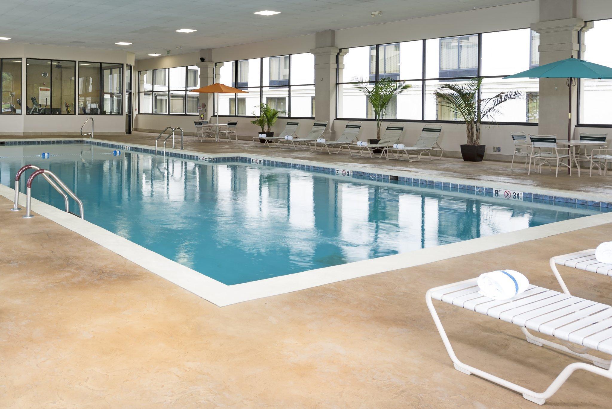Holiday Inn Cleveland - South Independence By Ihg Exterior foto