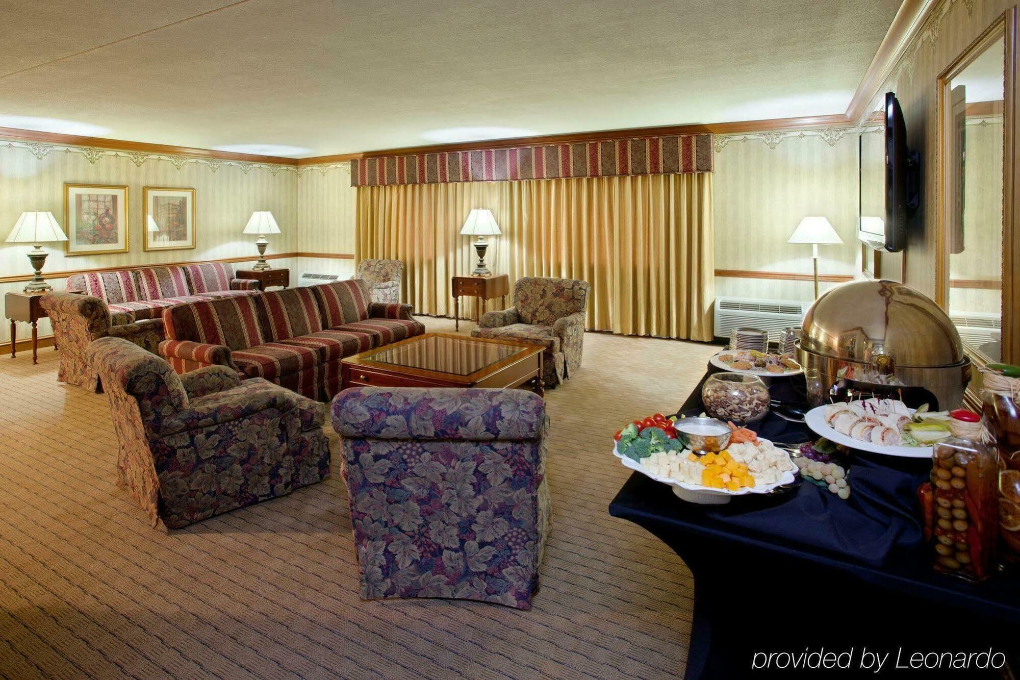 Holiday Inn Cleveland - South Independence By Ihg Exterior foto