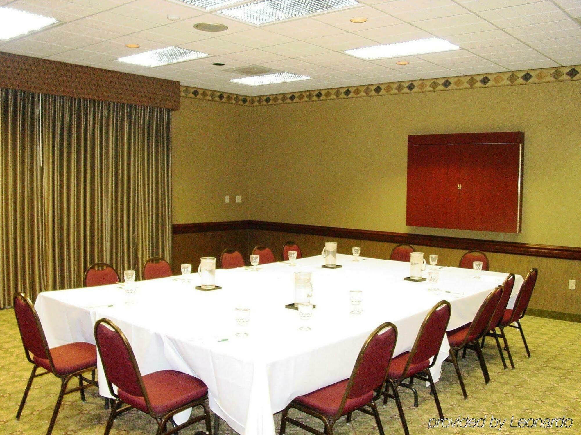 Holiday Inn Cleveland - South Independence By Ihg Exterior foto